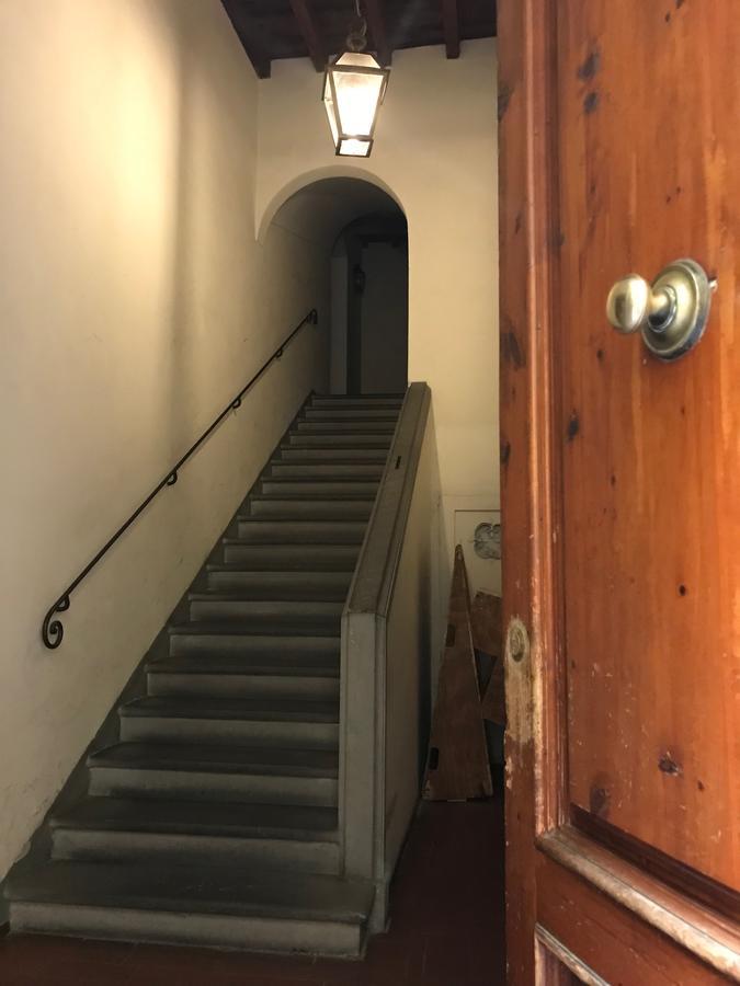 Authentic Flat In The City Center Флоренция Экстерьер фото