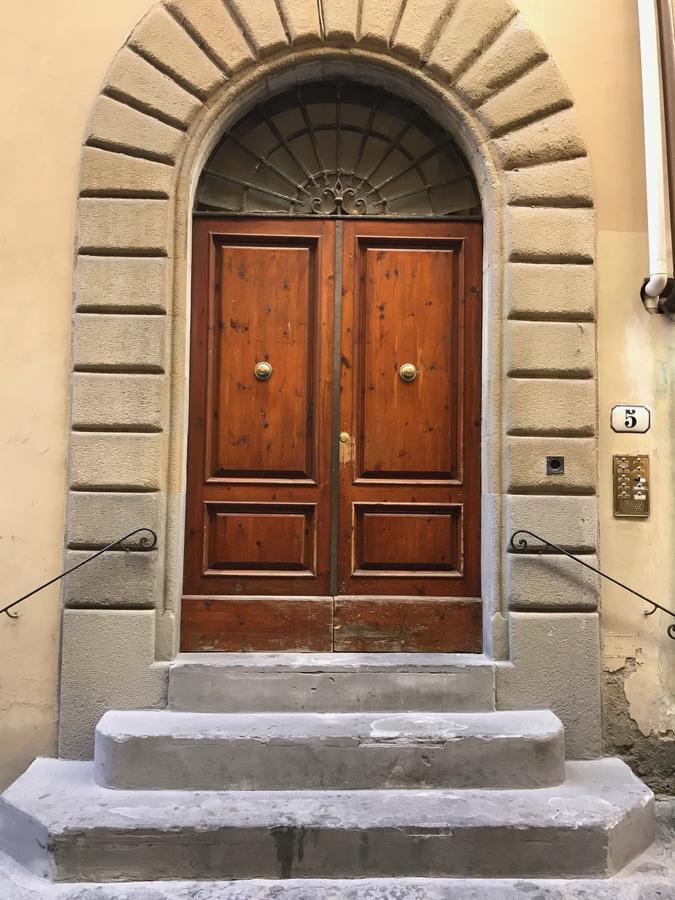 Authentic Flat In The City Center Флоренция Экстерьер фото
